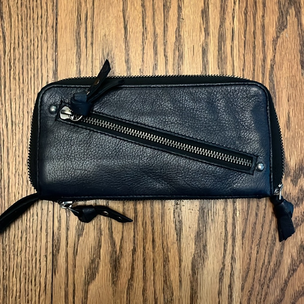 We the free leather wallet/wristlet - Picture 2 of 5